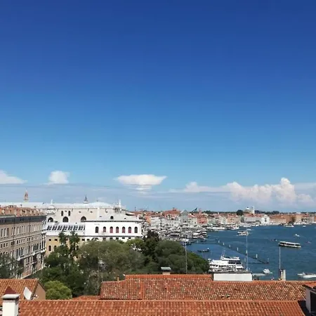 Apartman San Marco Attic - New Opening! Top Floor - 70 Mq